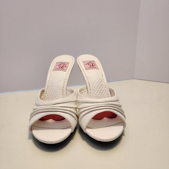 Pinup Couture White Leather Heeled Sandals - Picture 7 of 8